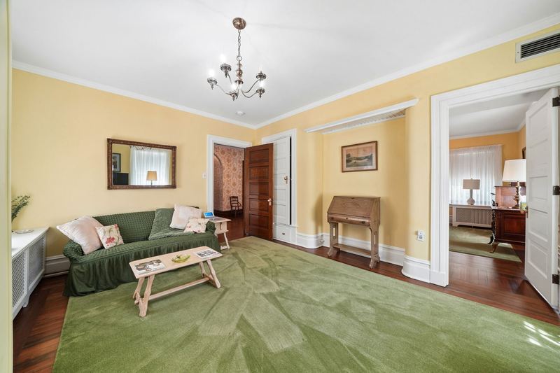 Bedroom sitting area, 700 Meade Street