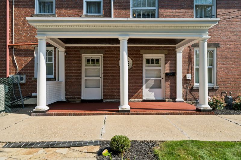 Rear elevation and courtyard, 700 Meade Street