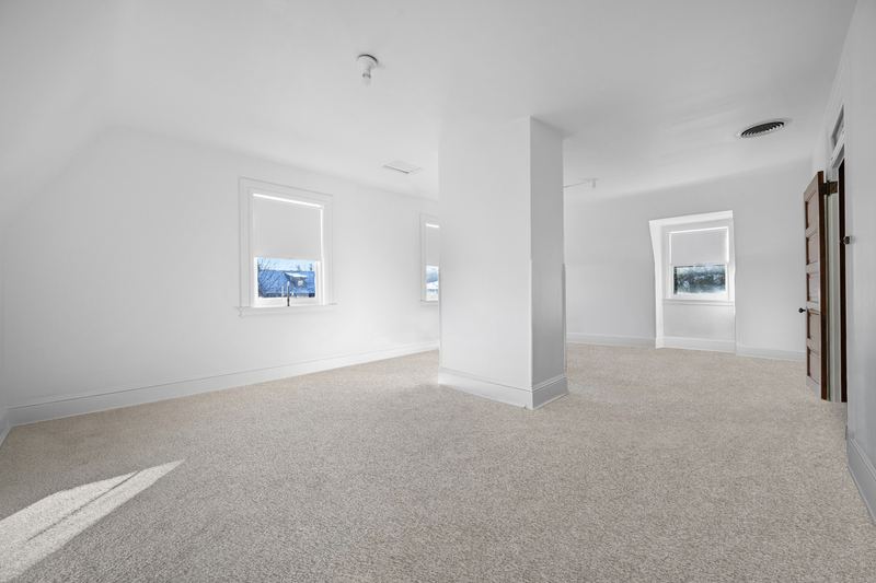 Third-floor flexible space, 700 Meade Street